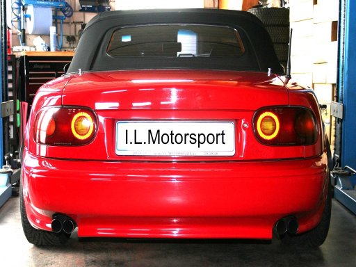 I.L. Rear Bumper Mazda MX-5 NA with exit right/left
