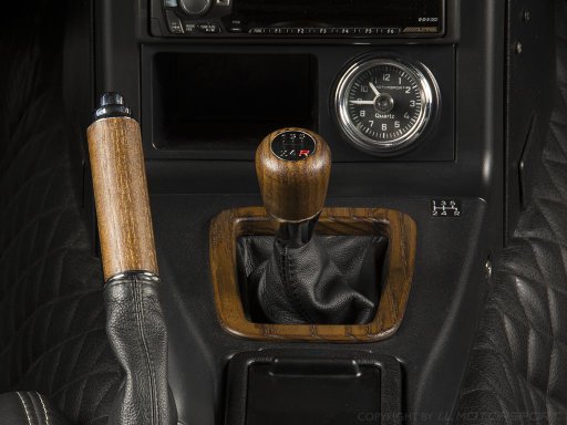 MX-5 Wooden Shift Knob 5 Gear with chromed inlay