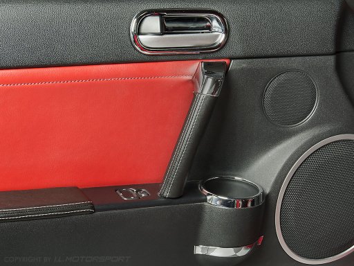 I.L. Door cupholder chromed strip