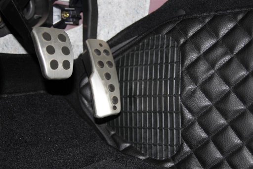 MX-5 Quilted Transmission Tunnel Trim Set