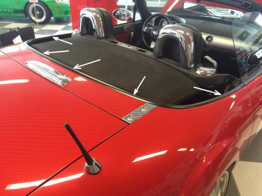 MX-5 Beltline Moulding