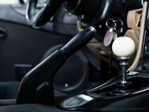 MX-5 shift knob snooker white anodized 6 speed