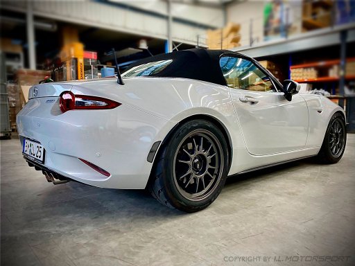 MX-5 I.L. Motorsport diffusor, right exit with TÜV