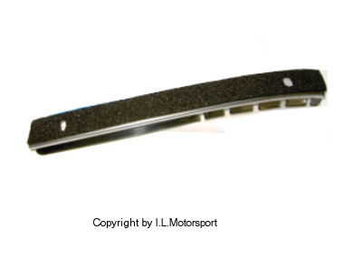 MX-5 Retainer For Center Right Hood Side Seal