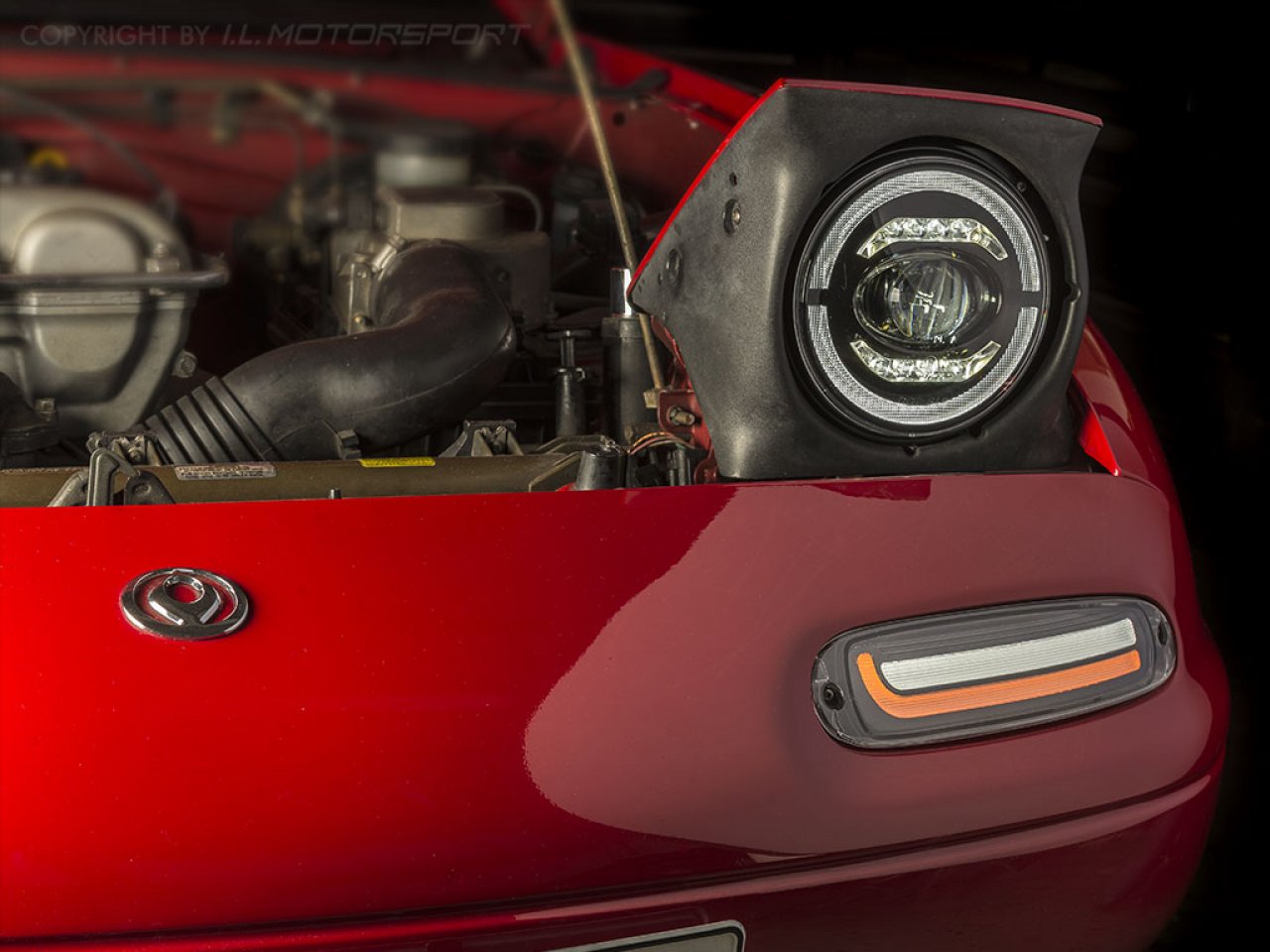 MX5 MK1 LED turn signal dynamic clear with black inlay