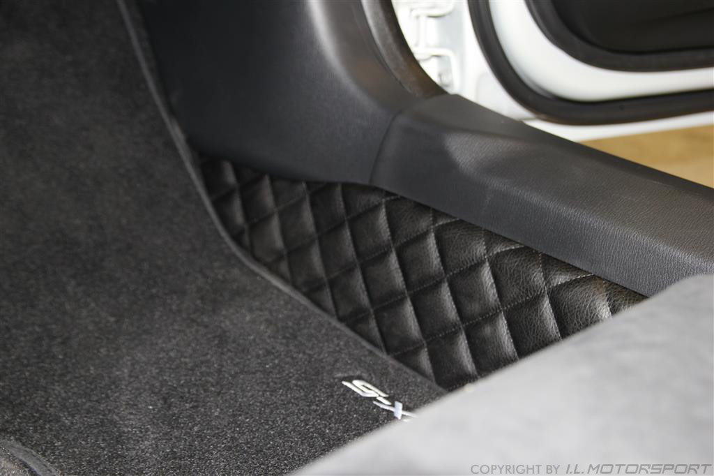 MX5 Quilted Footwell Trim Door Sill Set